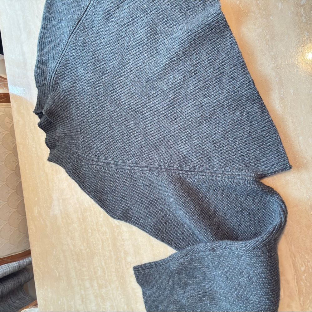 Mod Ref Charcoal Women's Cowl Neck Cropped Sweater size Small - Picture 7 of 8